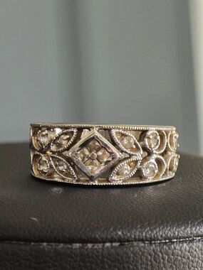 Size 7 Sterling Silver Filigree Floral Band Ring